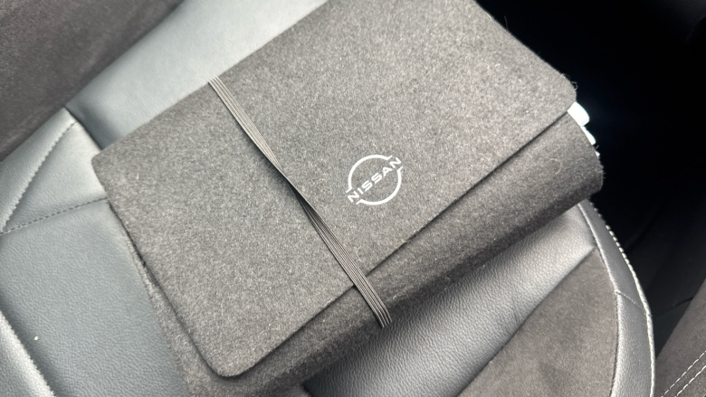 Nissan Juke 1.0 DiG-T 114 Tekna+ 5dr DCT Petrol Hatchback